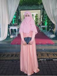 Check spelling or type a new query. Foto Gaya Stylish Wardah Maulina Hijabers Bercadar Populer Di Instagram