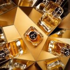 Launched by giorgio armani as a pioneer line in 1981, emporio armani is specifically intended for the younger generations. Emporio Armani Perfume Hombre Stronger With You Eau De Toilette Giorgio Armani Perfume Armani Perfume Giorgio Armani