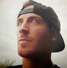 Might not be everyone's style but @gillscars_ has a nice looking #Bagged  and #Widebody #C7 Corvette looking good! What do y'all think?! Photos by:  @frectic_filmz DM us to get featured! #lsxcrew #ls1 #