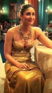 Pin By Pakizah Ismetolah On Projects To Try Kareena Kapoor Bikini Karena Kapoor Kareena Kapoor