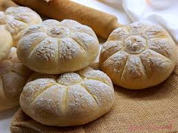 Con gli attrezzi giusti e seguendo alcuni. Rosette Sfogliate Di Pane Ricette In Armonia Lievitati