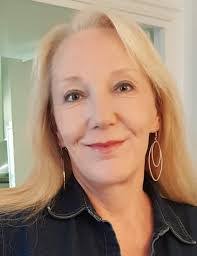 Julie Johannsen's Instagram, Twitter & Facebook