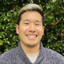 Karin Lilly's Instagram, Twitter & Facebook