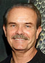 Fan Casting Kurtwood Smith as John Wayne Thompson in Total Drama Anthology  : Dwayne and Junior