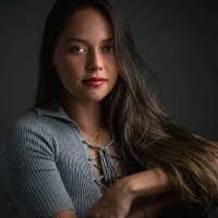 Elizabeth Espinal's Instagram, Twitter & Facebook