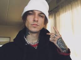 Keegan Hill (@KeeganDylanHill)