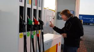 Elle ce prélèvement se fait avec effet immédiat ou différé, ce qui allège la trésorerie de la société. Votre Carte De Credit Pourrait Etre Bloquee Apres Un Plein D Essence