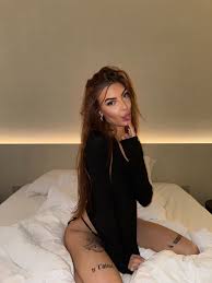 Salome Clit - Free nude pics, galleries & more at Babepedia