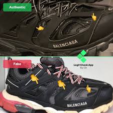 Balenciaga Track Sneakers Black And Green How To Spot Fake Balenciaga Track Sneakers Real Vs Fake Balenciaga Track Legit Check By Ch In 2020 Sneakers Balenciaga Balenciaga Shoes