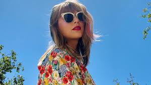 يبدو غلاف ألبوم تايلور سويفت الجديد وكأنه موسيقي معدني أسود ، مستوحى أو  مسروق؟