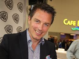 John barrowman di arrow avrà un ruolo nella terza stagione di reign. Reign 3 John Barrowman Nel Cast Sara L Assassino Di Serietivu