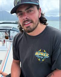 Said goodbye to Max who spent almost 10 years with me.😭❤️We traveled all  over Europe together in Van, and from the Caribbean to the South Pacific  Ocean by our sailing boat for