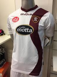 Benvenuti sul profilo ufficiale dell'u.s. In Vendita I Kit 2016 2017 Della Salernitana Foto Tuttosullasalernitana