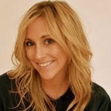 Meredith Gilmore's Instagram, Twitter & Facebook