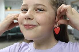 Jodi Ferris's Instagram, Twitter & Facebook