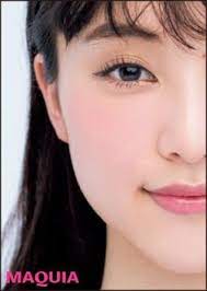 顔が疲れて見える アイラインが効かない 地味顔さんのお悩み解決メイク マキアオンライン maquia online マットアイシャドウ メイク アイライン