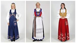 Two young women in national costumes from trøndelag, photographed in trondheim on the constitution day of norway. Bunad 17 Mai Stor Avstemning Hvilken Bunad Er Norges Fineste
