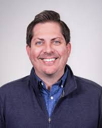 Matt Thomas, award-winning radio journalist and News 88.7 anchor, dies at  41