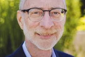 Stephen Messer's Instagram, Twitter & Facebook