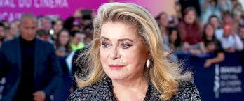 Renée dorléac, actress & mother of catherine deneuve, dies aged. Catherine Deneuve De Rares Revelations Sur Sa Mere Renee La Plus Ancienne Actrice Francaise De 108 Ans