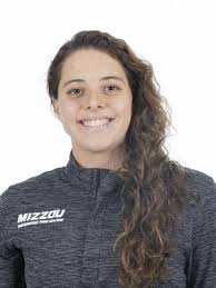 Fernanda Goeij bate recorde brasileiro de jardas 200 costas