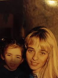 Hola mi nombre es Graciela y soy una mujer mayor, solo busco información,  busco mi origen, solo se que mi madre dió a luz en la casa de una partera,  apellido Pisarello,