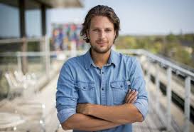 Renze klamer en jan jaap maken zich zorgen om 5g. Renze Klamer Wordt De Nieuwe Presentator Van De Nieuws Bv Op Npo Radio 1 Tvvisie