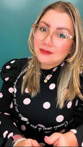 Como la señora Doris, miles de personas han logrado regularizar su estatus  y alcanzar sus metas. Tú también puedes ser el próximo caso de éxito., 📞  Contáctanos hoy y da el primer paso hacia tu , ...