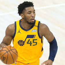 Donovan mitchell says public skepticism about himself and rudy gobert strengthened their donovan mitchell ($25k) and rudy gobert ($20k) have been fined for calling out the refs after loss. Nba All Star Game Donovan Mitchell Dismisses Lebron S Dig At Jazz Sports Illustrated