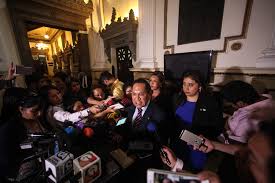 Jimmy pierde el segundo pulso en el Congreso: la suerte