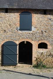 Renovation Volets Neufs Style Classique Peinture Volet Bois Volet Exterieur Volets De Maison