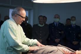 In 409 gallaecia was divided, ad habitandum, between two germanic people, the hasdingi vandals, who settled the eastern lands, and the suebi, who established themselves in the coastal areas. Santiago 73 Post Mortem Post Mortem