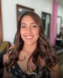 Balayage Sin decoloración ❤️ 📱 Agenda tu cita al 0967741494. 📍 Estamos  Ubicados en las calles Marcel laniado entre Páez y Juan Montalvo frente a  la clínica niño Jesús. 💳Aceptamos todas las