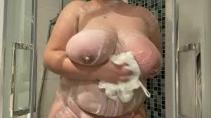 Sexy Chubby Big Tits Takes a Shower - Pornhub.com