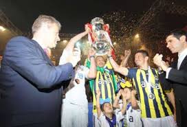 Mar 23, 1995 · fenerbahçe/twitter + fenerbahce süper lig league level: Fenerbahce Muzesinden Kupa Calmaya Calisan Trabzonsporluya Hapis Cezasi Diken