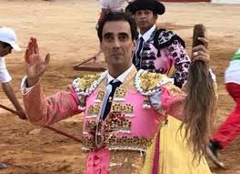 Serranito, triunfador de la feria de Tacabamba | mundotoro.com