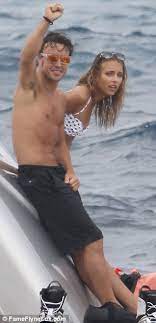 Formula One Driver Fernando Alonso Soaks Up The Sun In Majorca With Bikini Clad Model Girlfriend Dasha Kapustina Daily Mail Online