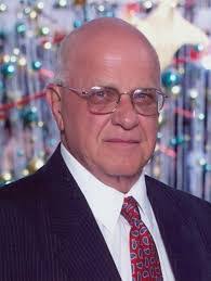 Vincent Mott's Instagram, Twitter & Facebook