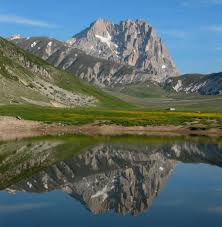 Ruby red with violet highlights, it has cherry, sour cherry and blackberry aromas are supported with an intense balsamic note. Parco Nazionale Gran Sasso E Monti Della Laga Abruzzo Lazio E Marche