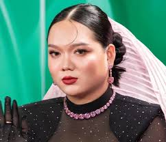 Phạm Thoại lần đầu lộ mặt sau 'ồn ào từ thiện 16 tỷ': Giao diện khác thường  khiến dân tình bất ngờ