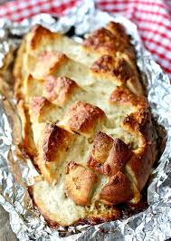 This Pull Apart Armadillo Extra Cheesy Garlic Bread Will Disappear The Minute You Pull It Out Of The Oven Cheesy Garlic Bread Cheesy Recipes Bread