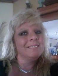 Lisa Greeson's Instagram, Twitter & Facebook