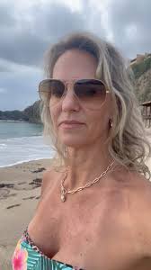 Chrissy Duncan's Instagram, Twitter & Facebook