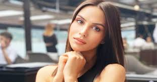 Aysegül çinar was born on may 10, 1999 in antalya, turkey. Gozaltina Alinan Yasak Elma Dizisi Oyuncusu Aysegul Cinar Kimdir