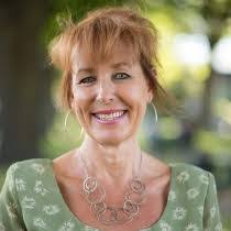 Susanne Waters's Instagram, Twitter & Facebook