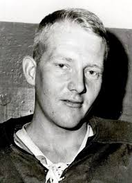 Player photos for the 1961-62 Weyburn Red Wings at hockeydb.com