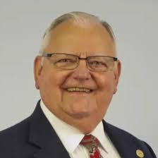 Robert Pennington's Instagram, Twitter & Facebook