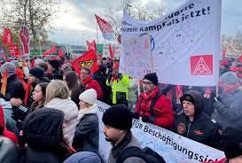 Volkswagen workers to go on warning strikes across Germany | Reuters
