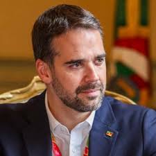 Anuncio que Clair Kuhn será o novo secretário estadual de Agricultura,  Pecuária, Produção Sustentável e Irrigação. Ele dará sequência ao trabalho  realizado pelo deputado @GiovaniFeltes à frente da pasta, com especial foco,