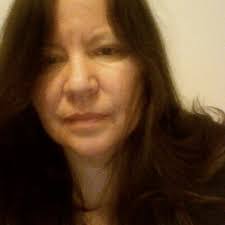 Kerri Buckley's Instagram, Twitter & Facebook